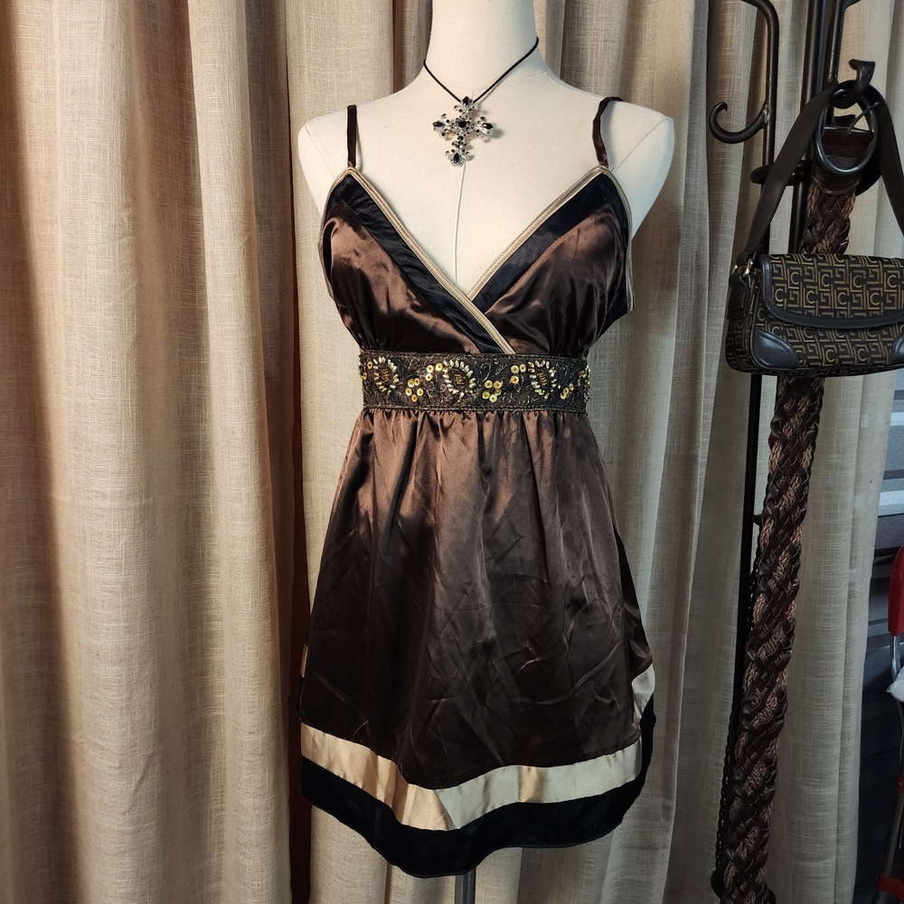 Krafty Women 2XL Brown Satin Babydoll Top Gold Sequin Empire Waist Sleeveless